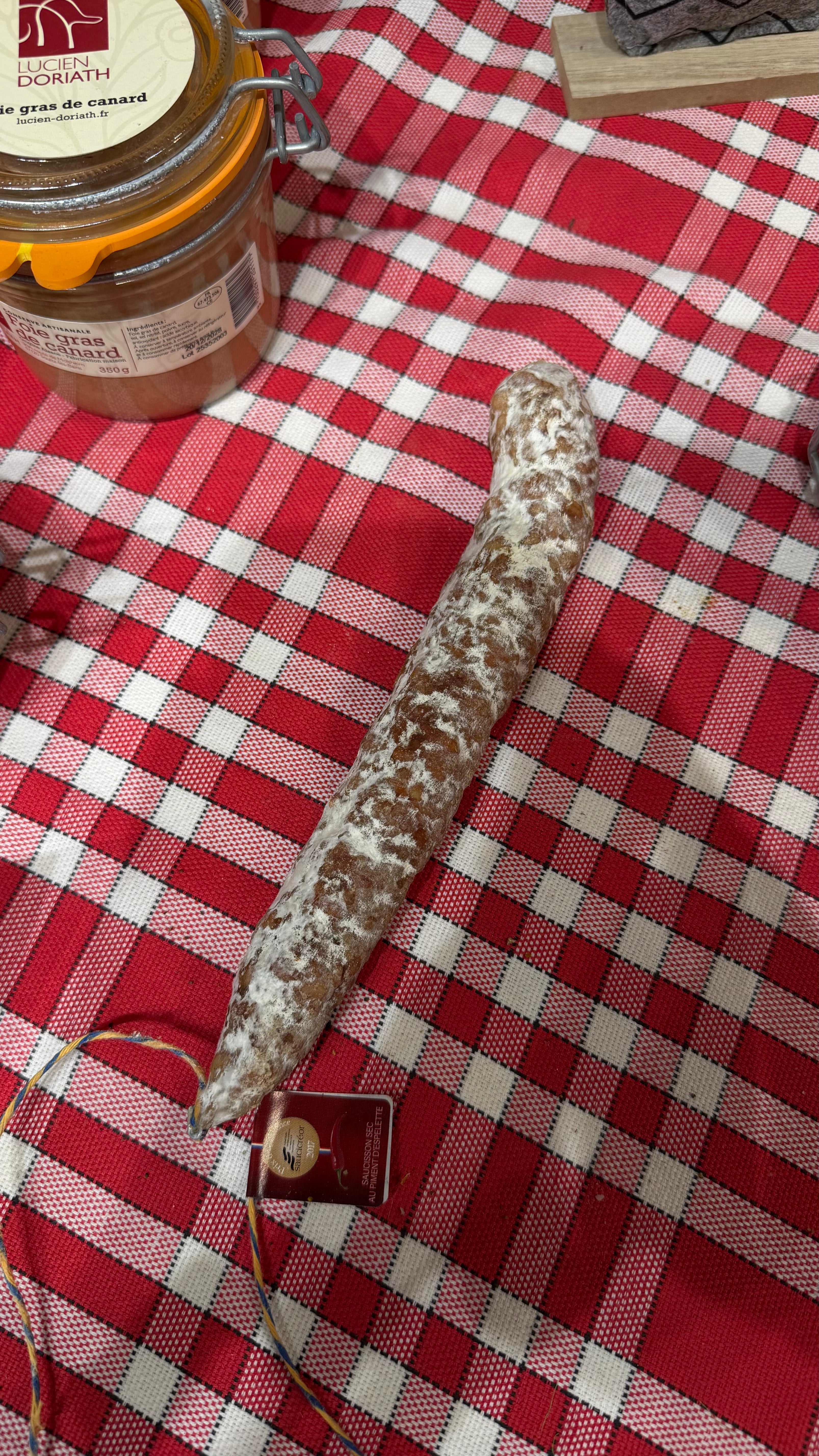 Saucisson sec artisanal - sélection de saveurs