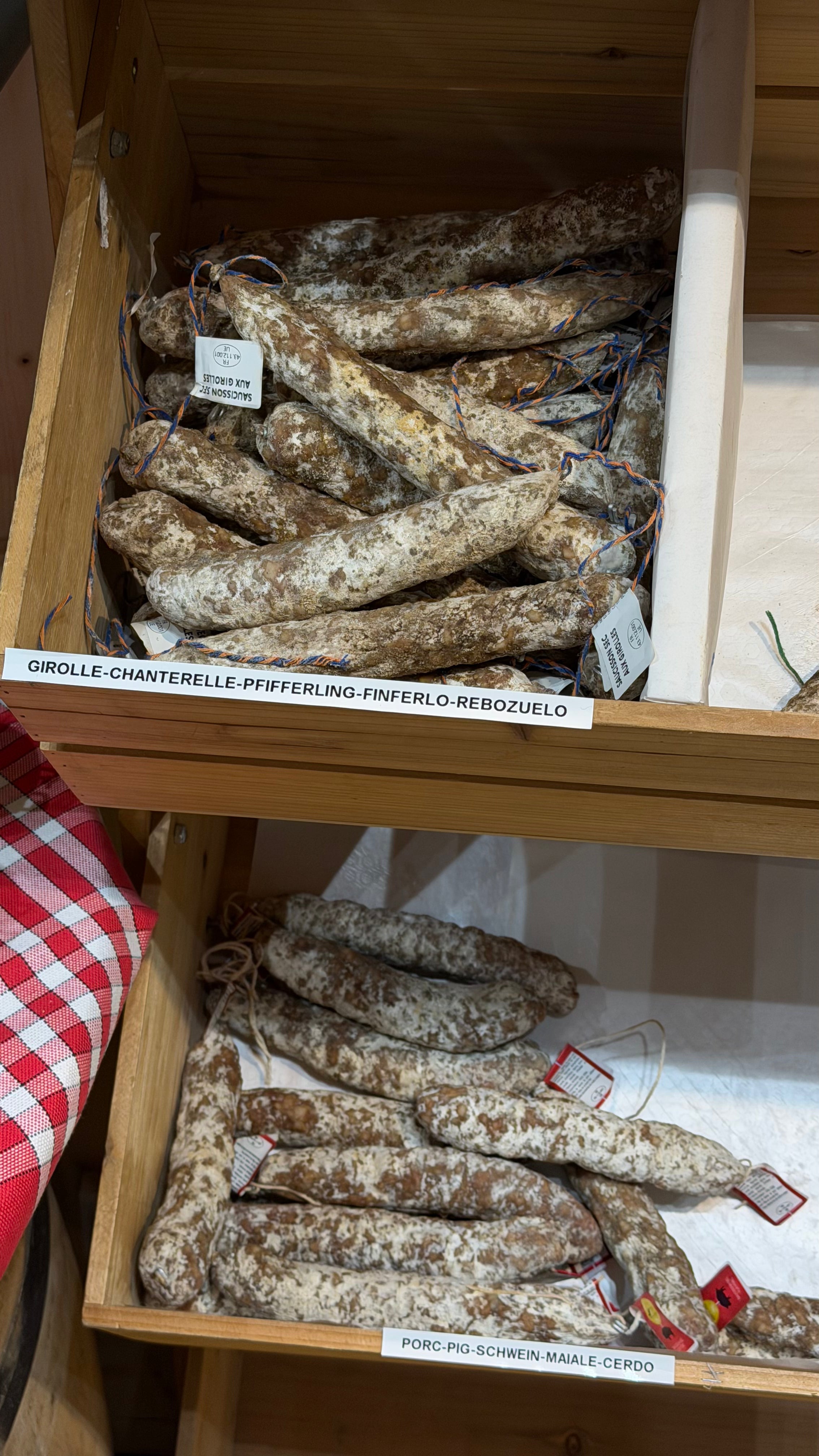 Saucisson sec artisanal - sélection de saveurs