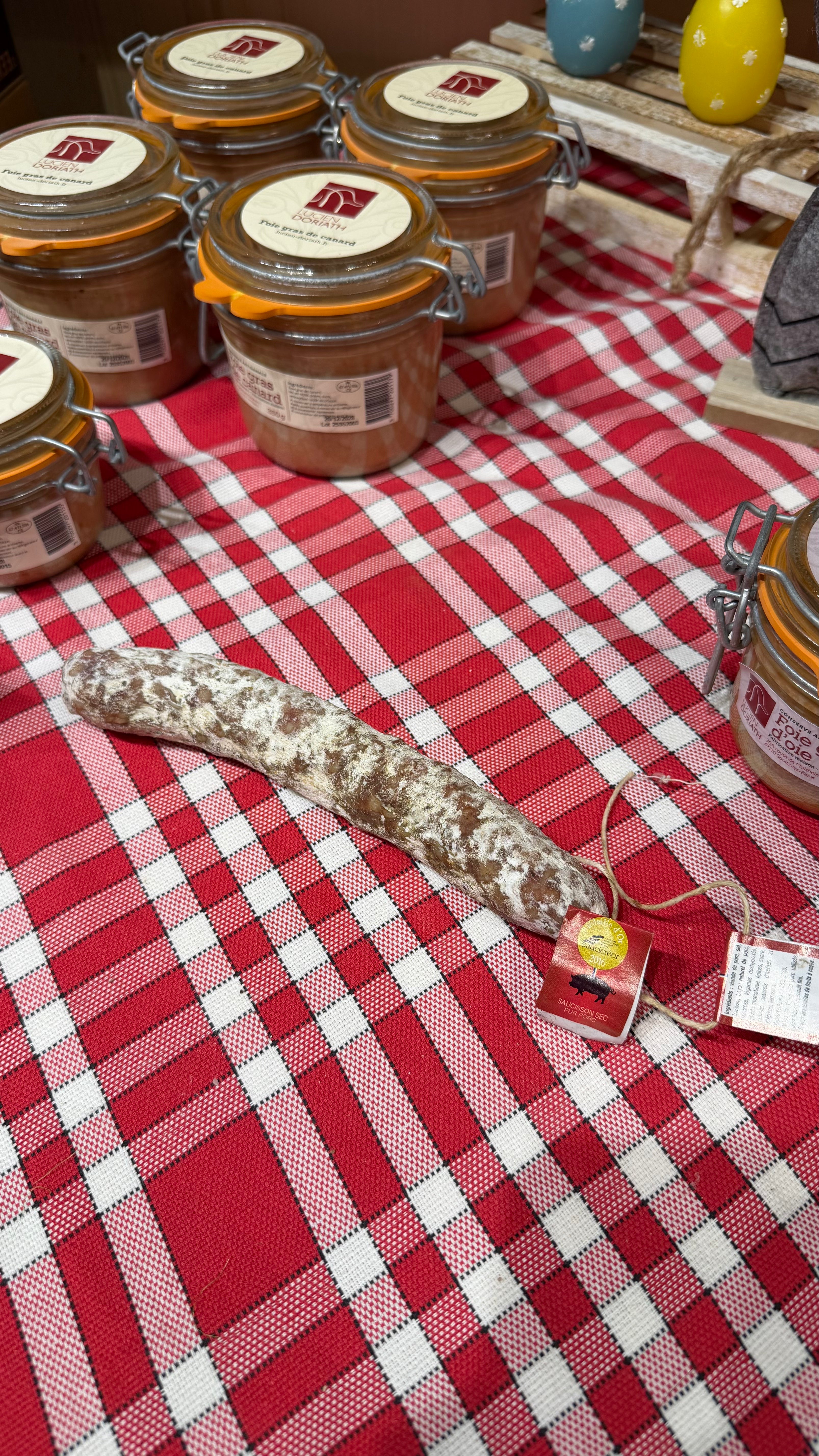 Saucisson sec artisanal - sélection de saveurs